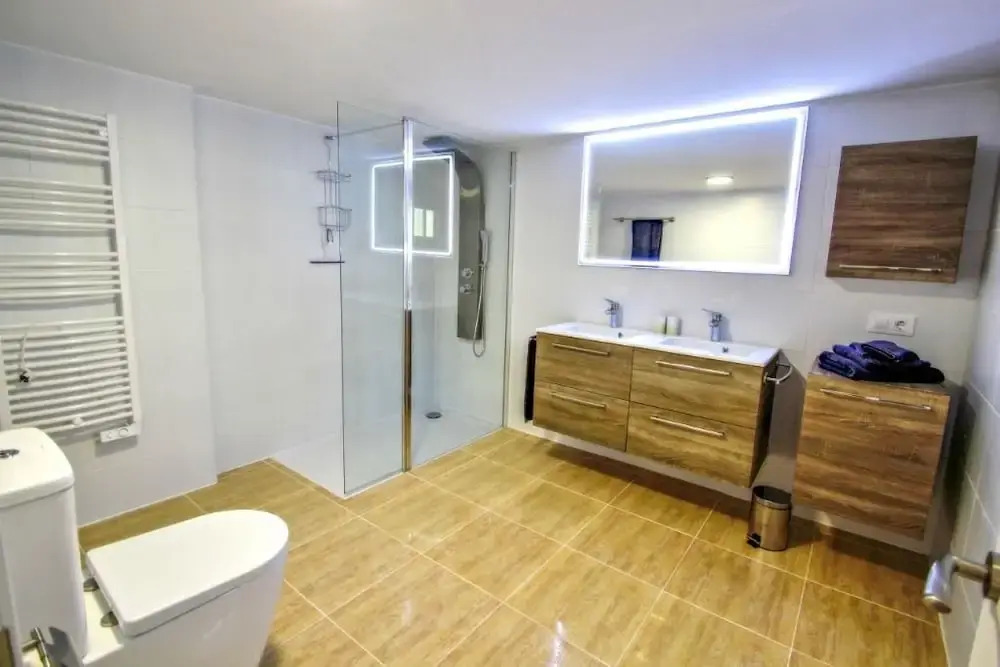 Sol Mar - sea view holiday home with private pool in Benissa