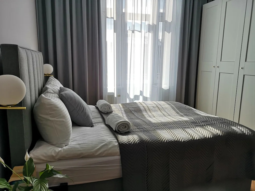 Unique Style Apartments Old Town - 25 min from the airport - by Homelike Krakow