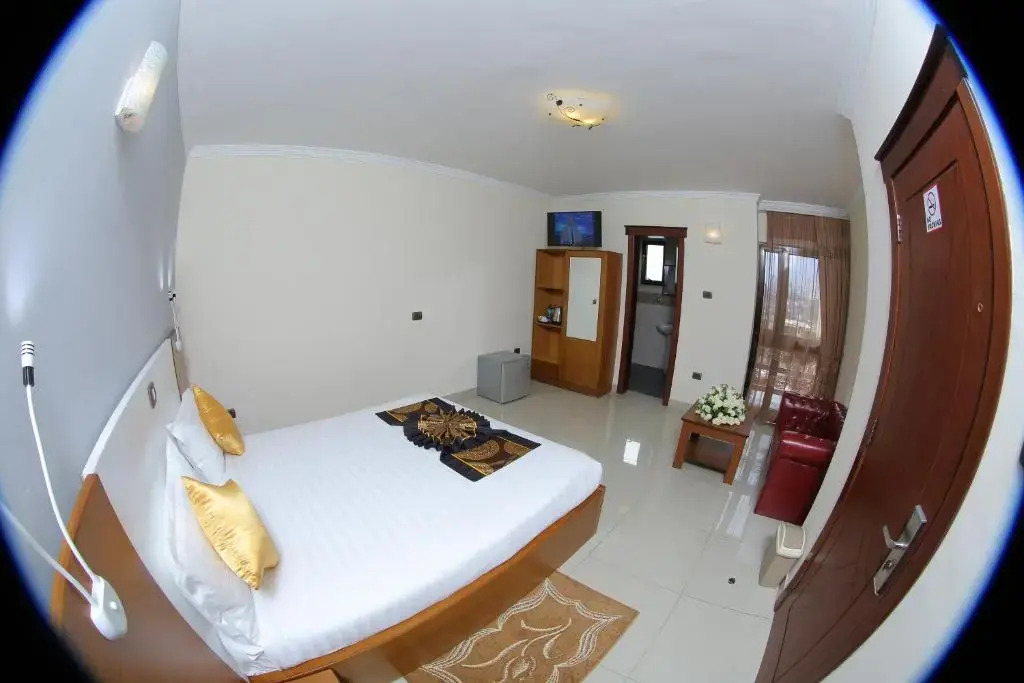 Hotel Tirago