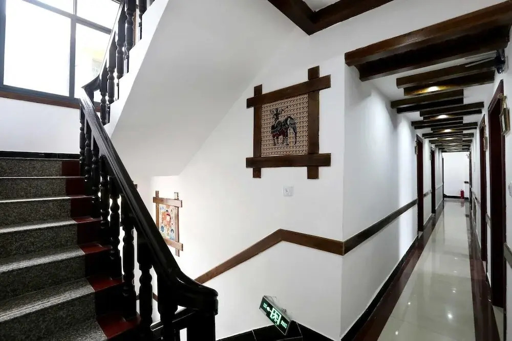 Bugu Hostel