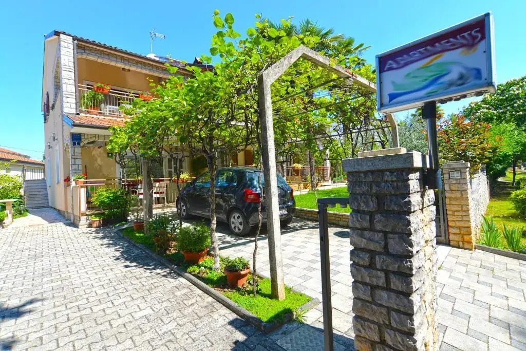 Apartments Marko 1377
