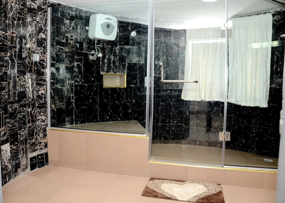 Cynarisso Hotel Lagos