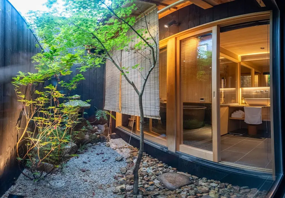 Guesthouse-Hana・Petalstream Villa