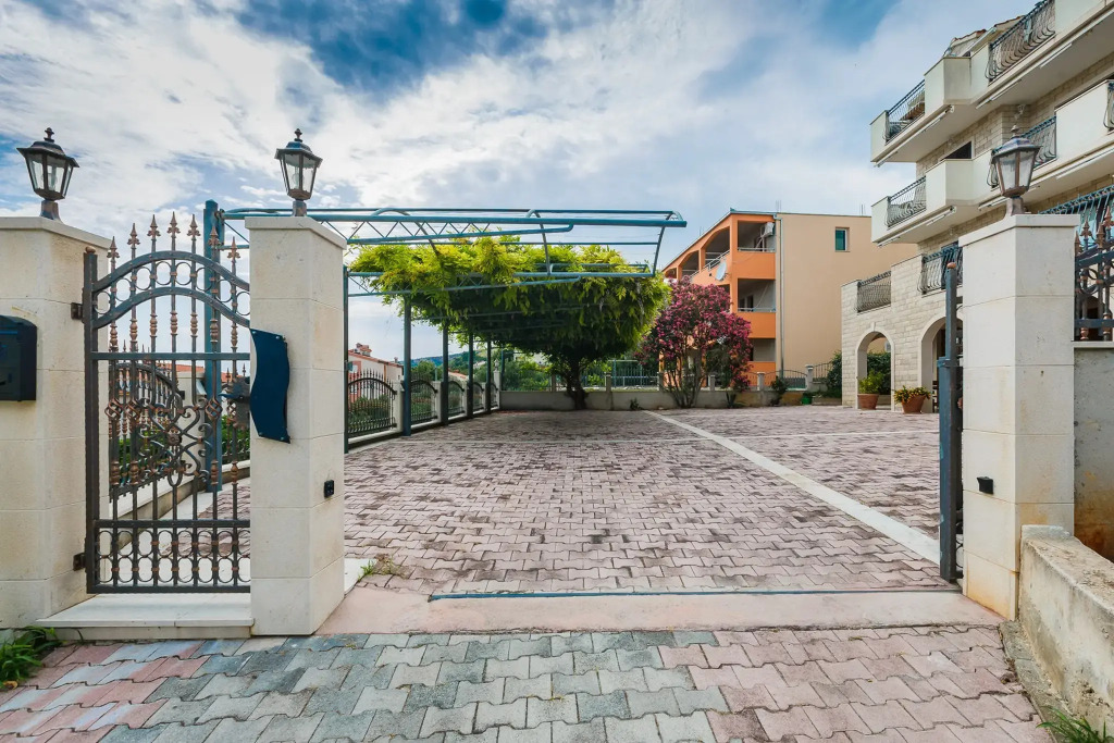 Guest House Lazeta