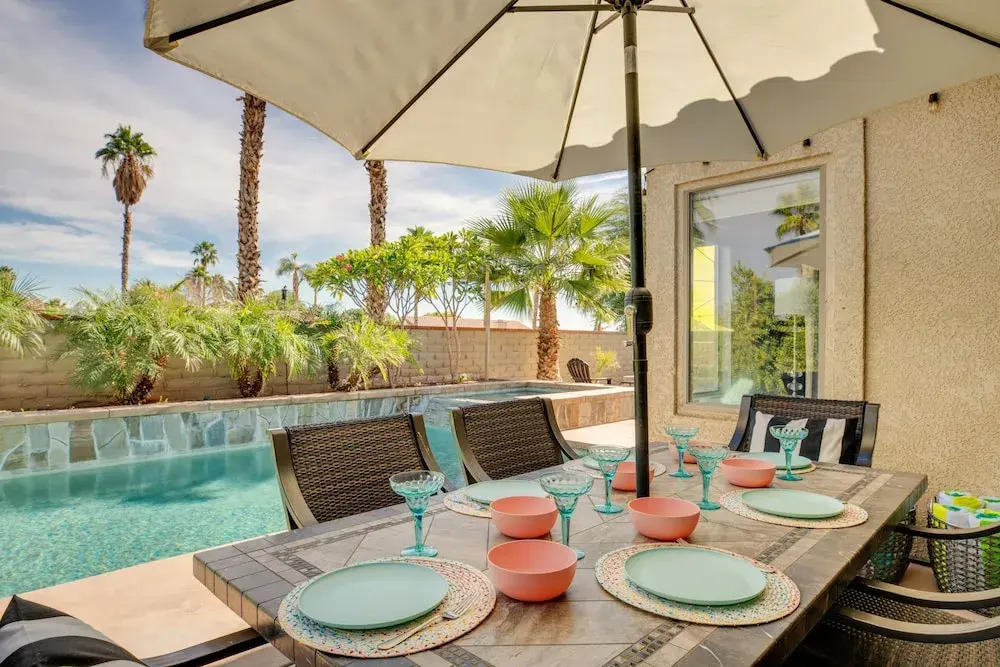 New Listing! Contemporary W/ Pool & Hot Tub 4 Bedroom Home