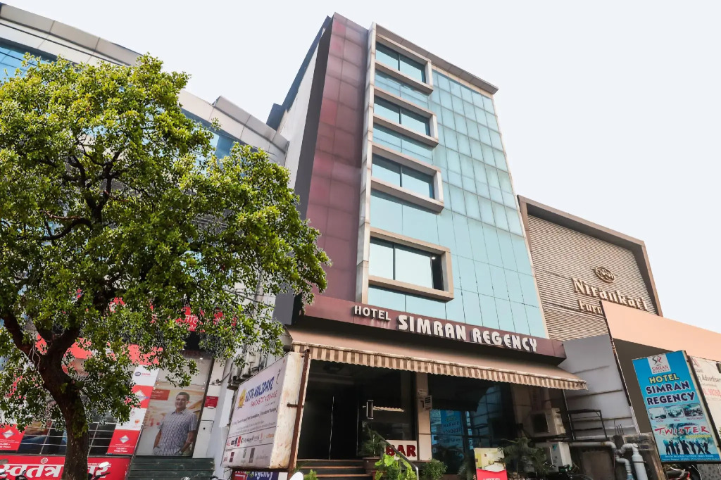 OYO 65124 Hotel Simran Regency