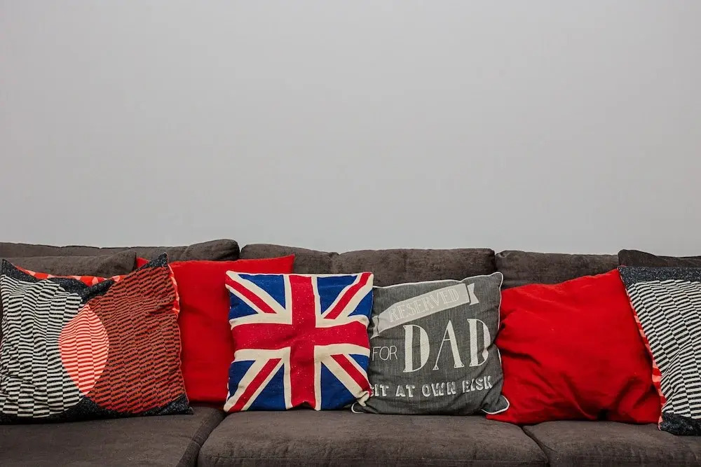 1 Bedroom Apartment in Heart of Shepherd's Bush Accommodates 4