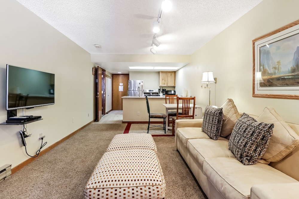 Fp219 Foxpine 1br 2 Ba 1 Bedroom Condo