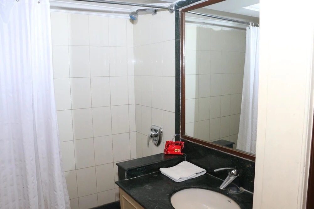 OYO 1898 Hotel Aditya