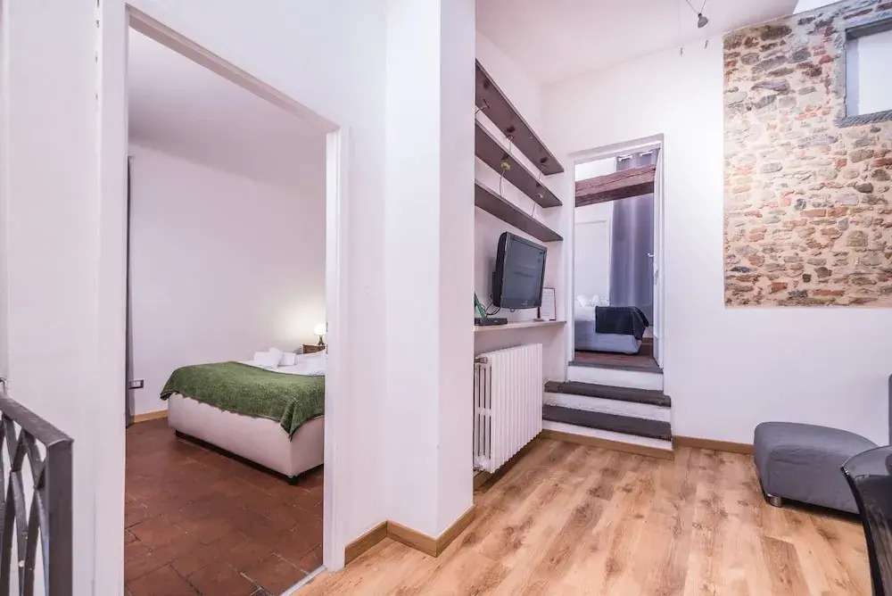 Stunning 2BD Apt 7min Walk to Duomo