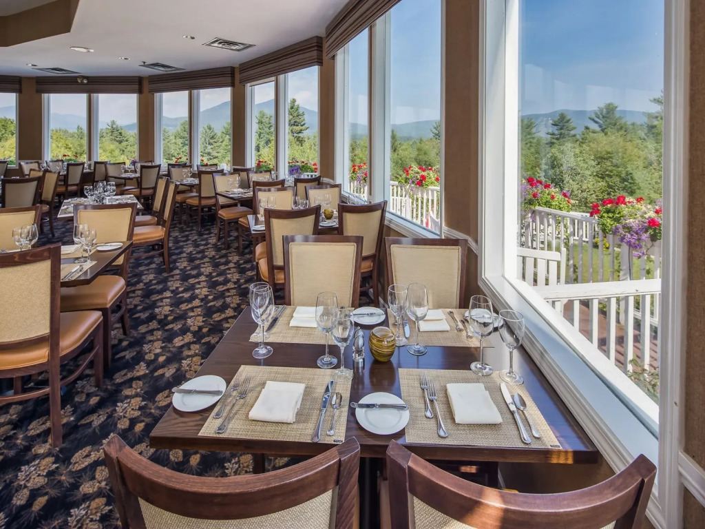 White Mountain Hotel and Resort