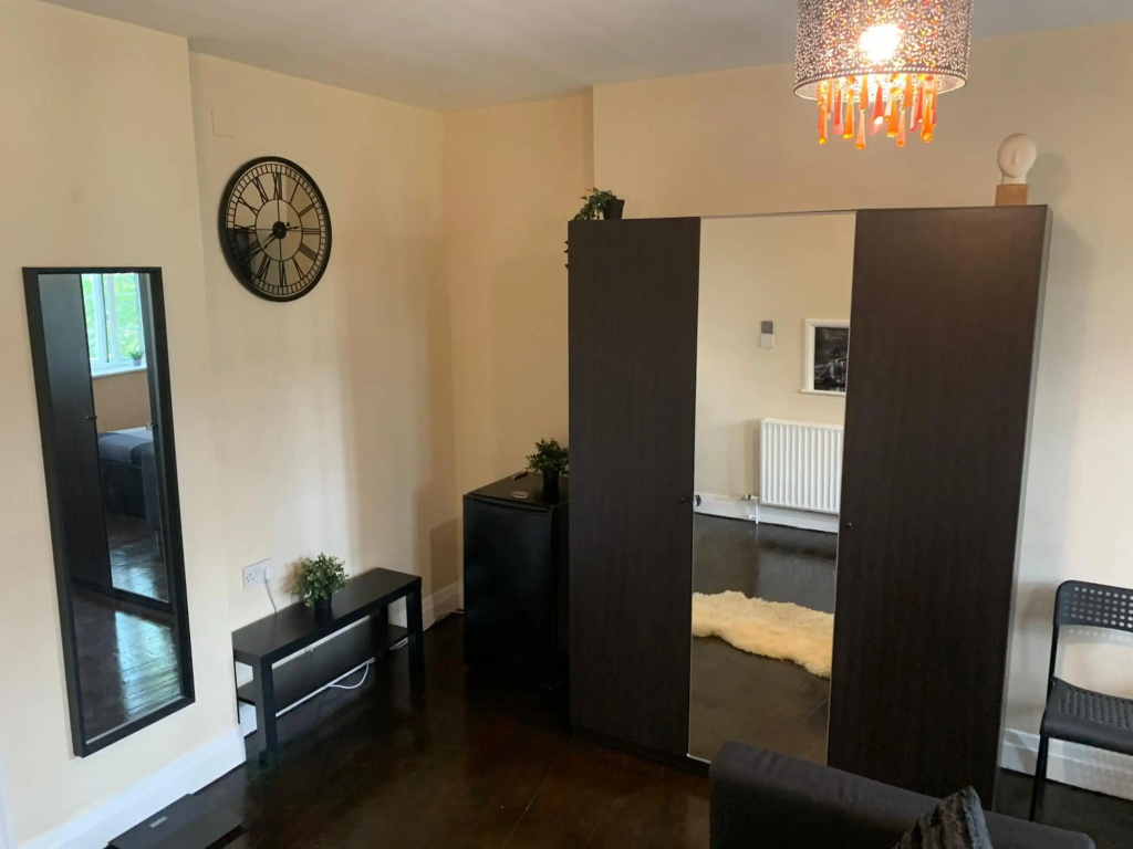 Beddington Park Lodge West