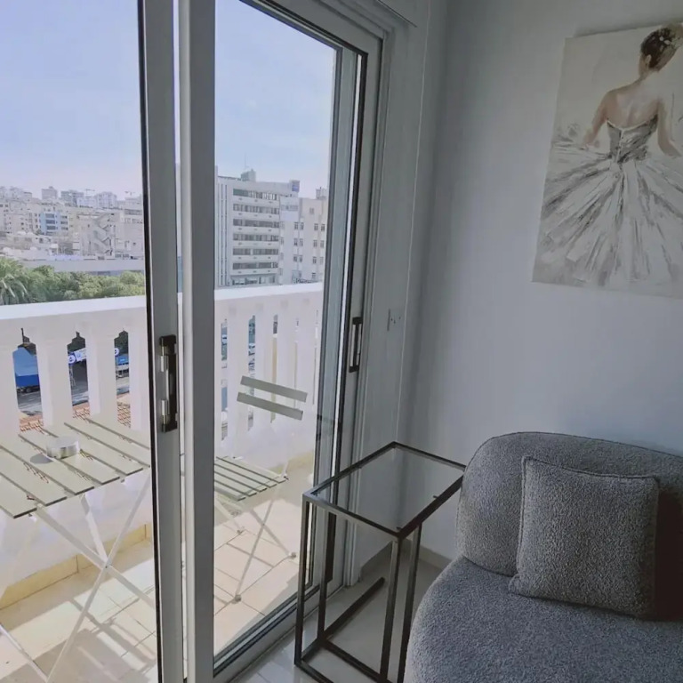 104 NIC - 502 Stay Cosmo City Suite