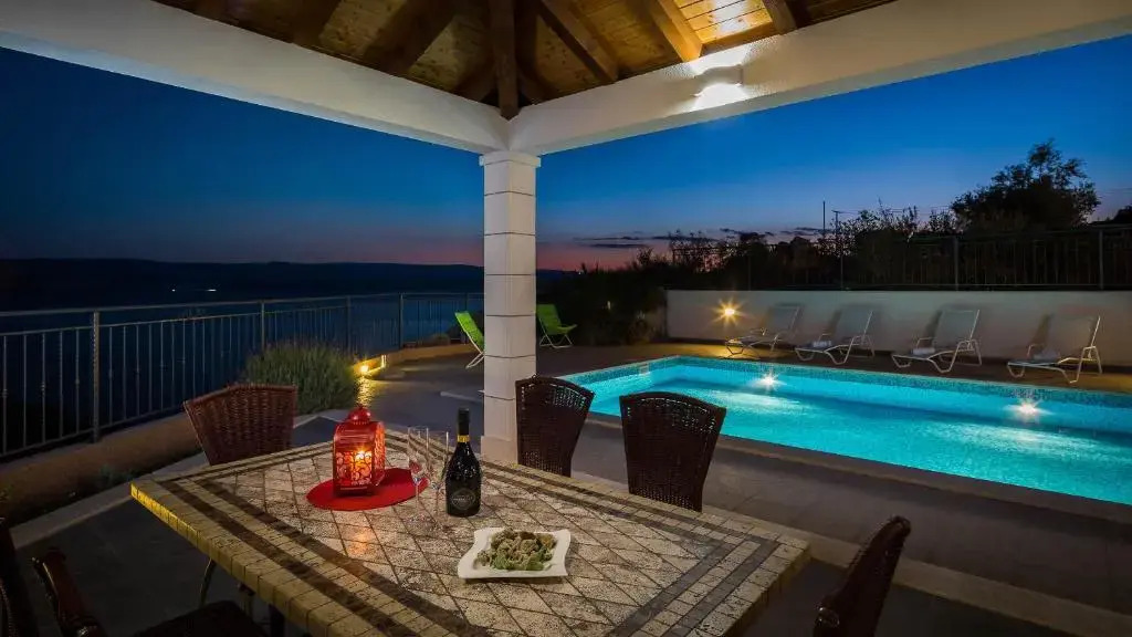 Beachfront Apartments Lara