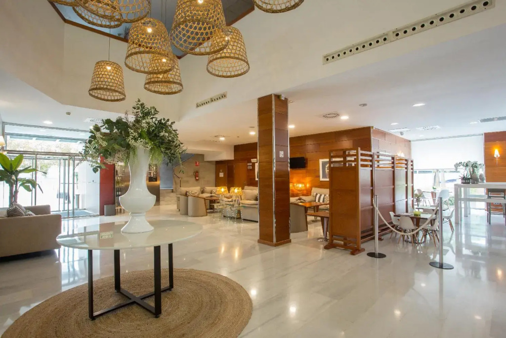 Hotel Alaquas