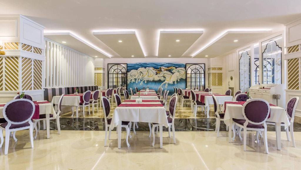 Mary Palace Resort & Spa