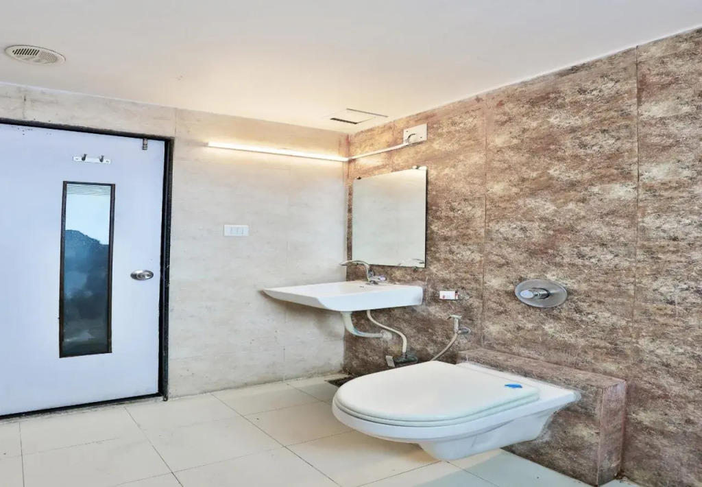 Hotel Arya Corporate by OYO Rooms