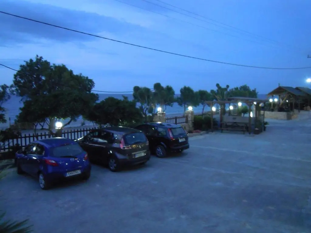 Almirikia Apartments