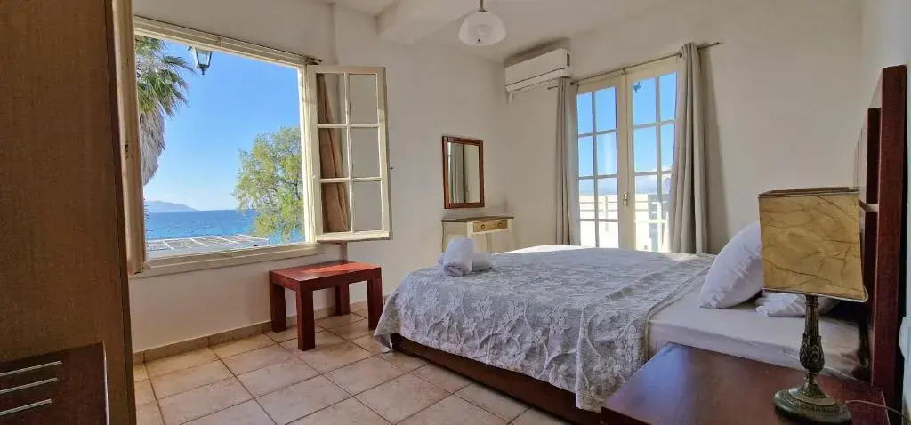 Beachlife: The Apartment