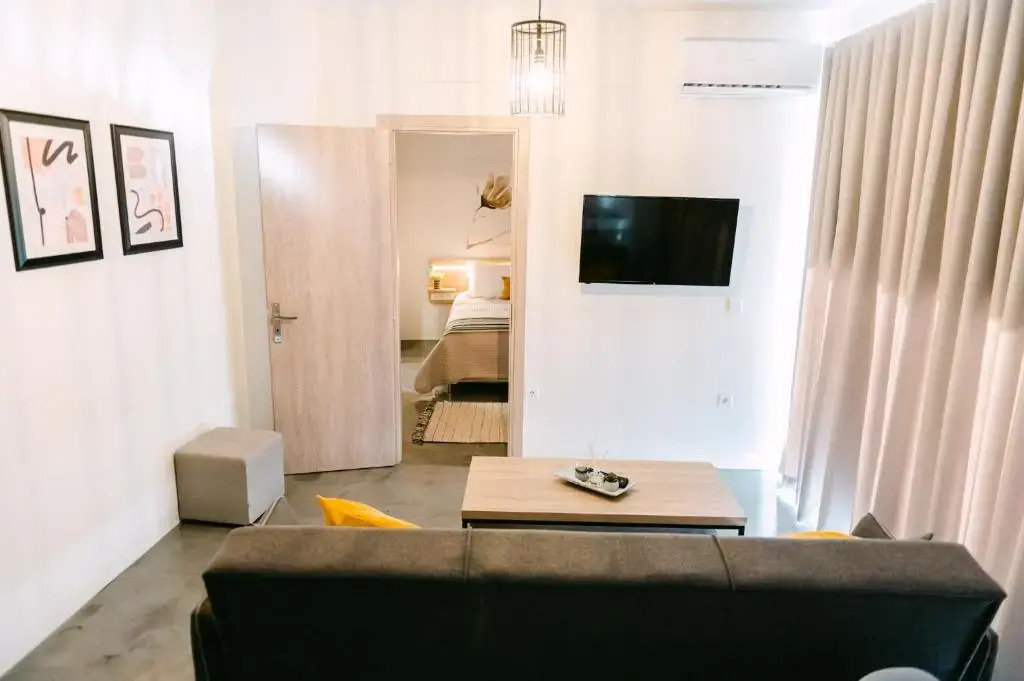 MAGNOLIA SUITES