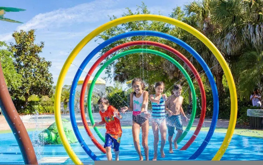 Go 13 - Bahama BAY in Davenport
