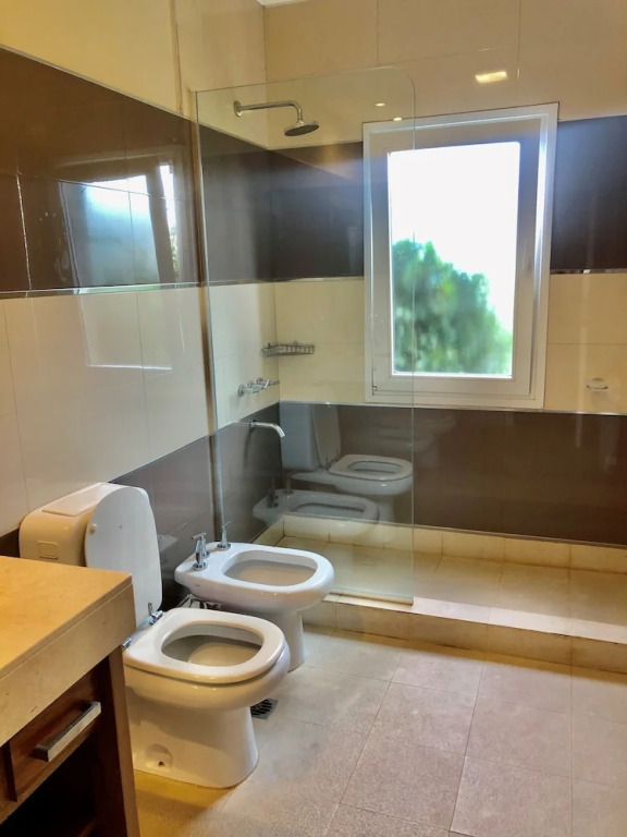 Acogedora Casa En Exclusivo Barrio