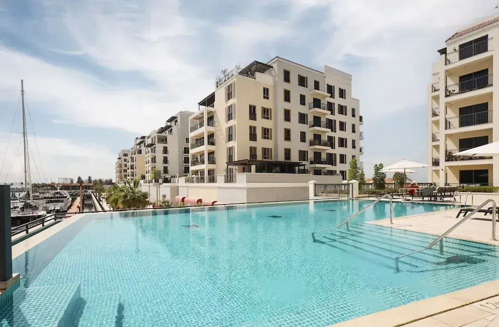 Elite LUX Holiday Homes - 1bhk Beachside Retreat at Port De La Mer Dubai