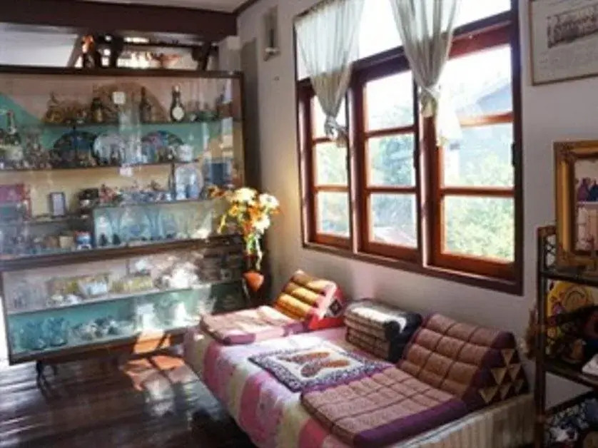 Baan Khun Yay Homestay