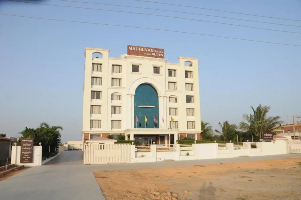 Daksh The Madhuvan Suites Dwarka