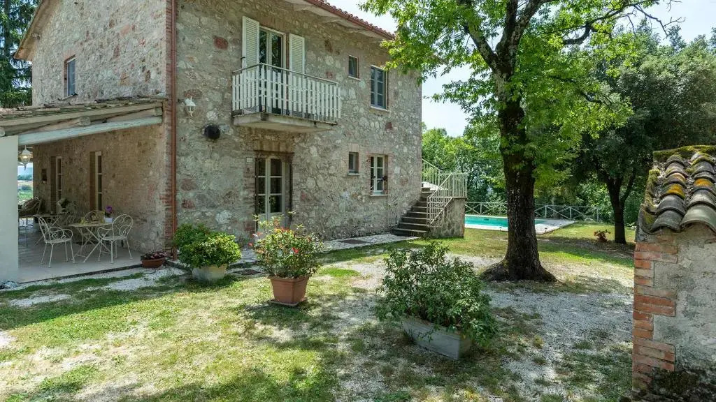 VILLA LA CORTE 6, Emma Villas
