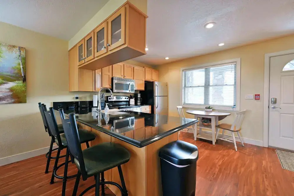 Unit 109 2 Bdrm/ 2 BA