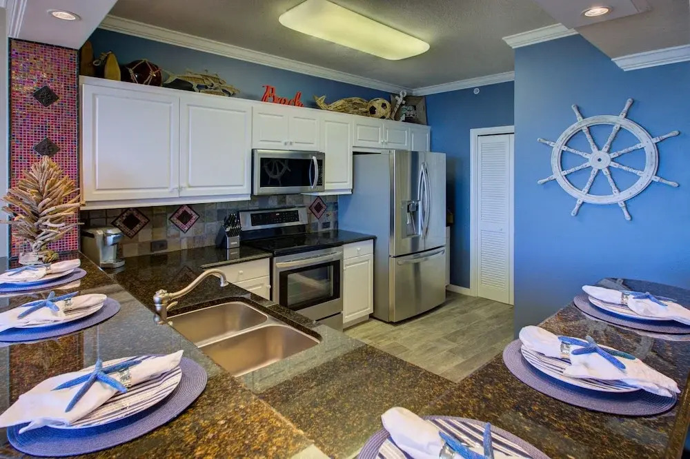 Gulfside 508 - 2 Br condo by RedAwning