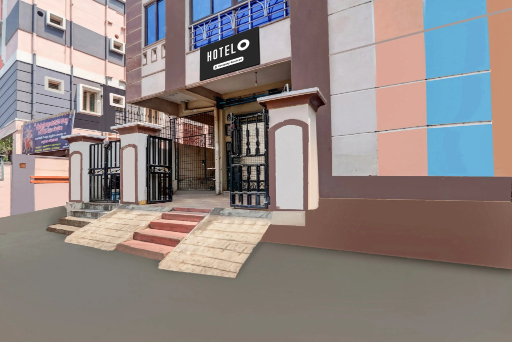 Super OYO Hotel O Adarsh Nagar Near Kavya Hospital