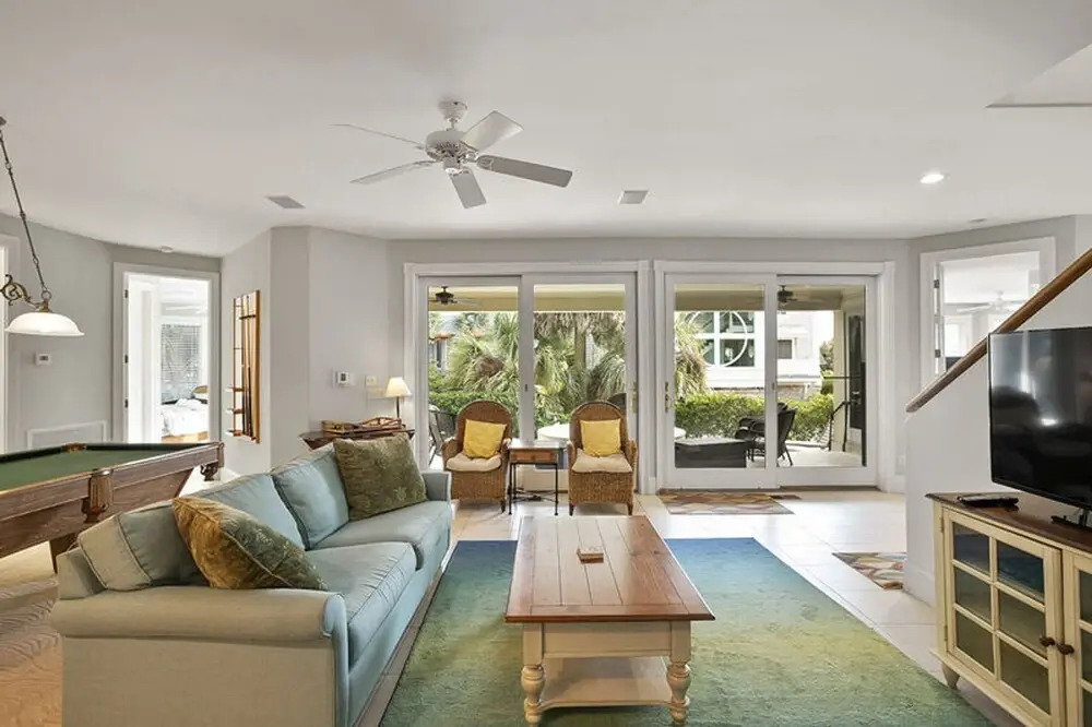 Pura Vida by Five Star Properties