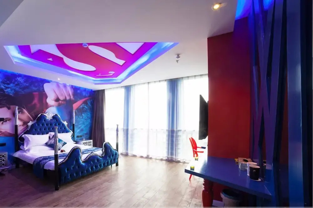 Suzhou Huazhiyu Lover Theme Hotel