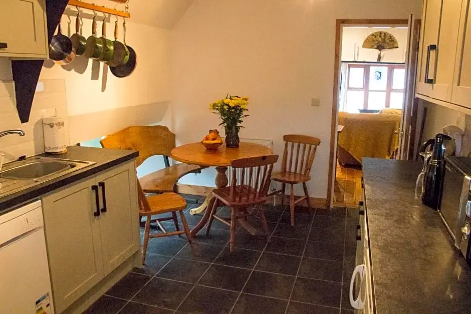 James John Hamilton House and backpacker hostel