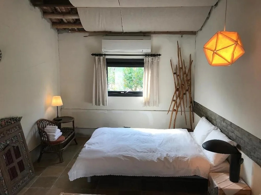 香蕉與黑膠 Yellow And Black Guest House