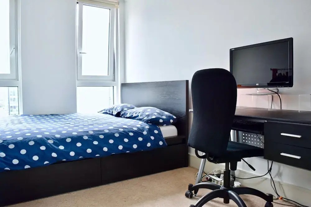 Modern 1 Bedroom Apartment In Aldgate