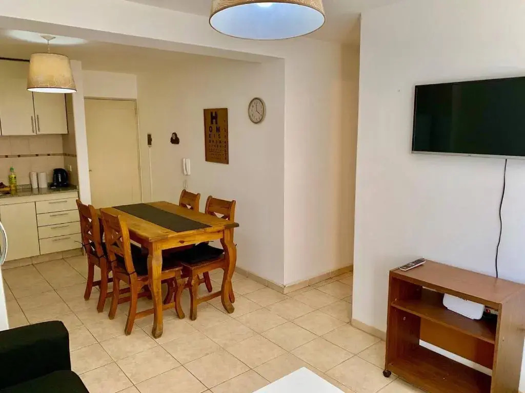 Depto de 1 dormitorio en Blvd. San Juan cerca de La Cañada