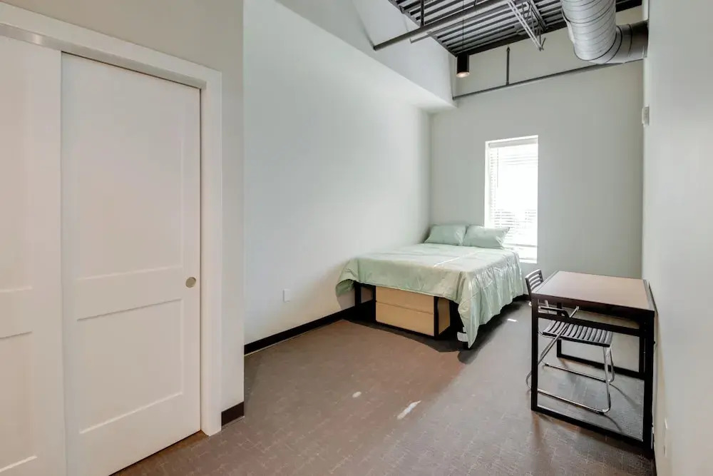 Bloomington Apartment, 3 Mi to IU Memorial Stadium