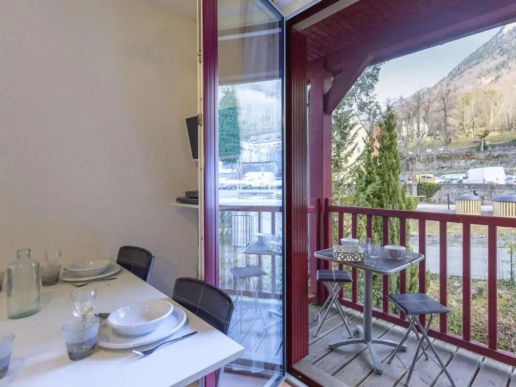 Appartement Cauterets, 2 pièces, 4 personnes - FR-1-401-237