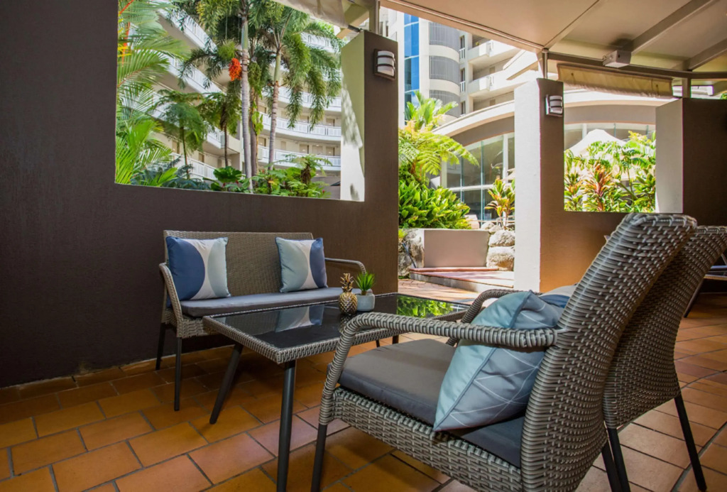 DoubleTree by Hilton Cairns