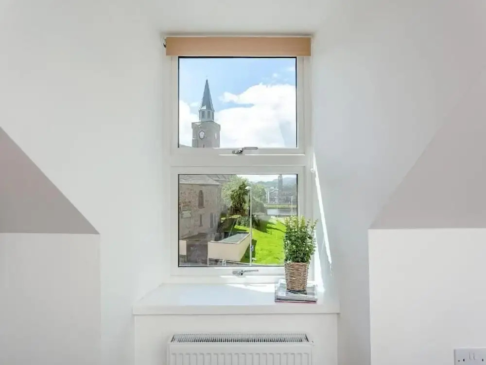 Family - Central - Parking - Wifi - Sleeps 3