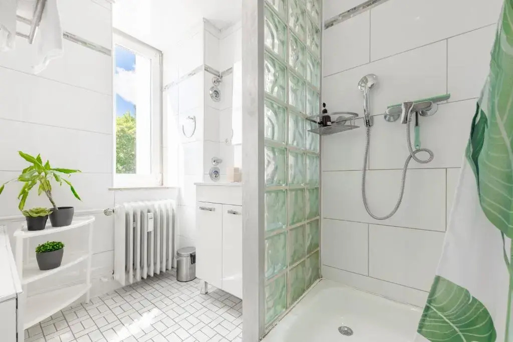 Stay Awesome - Urban Jungle Apartment in Wilhelmshöhe