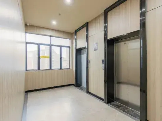 Zhongshan Fengyi Apartment (Zhongshan North Station)