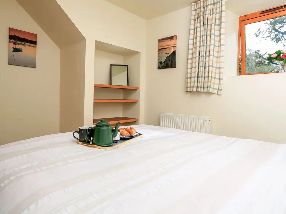 Hope Cottage, Lower Idston