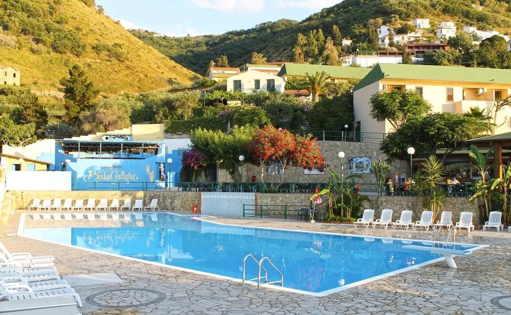 Baia Calavà Hotel e Residence