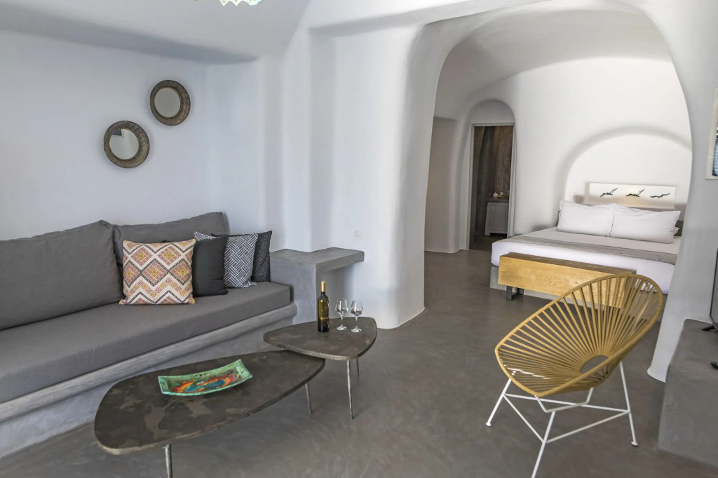 Elysian Santorini