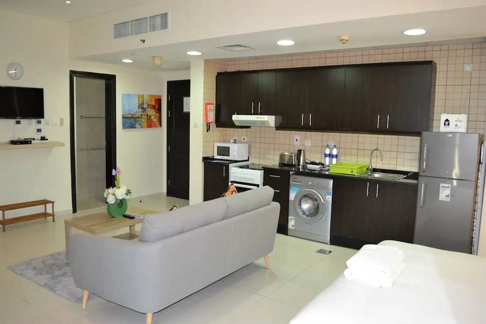 Sea view furnished STUDIO with balcony in Marina - JMI