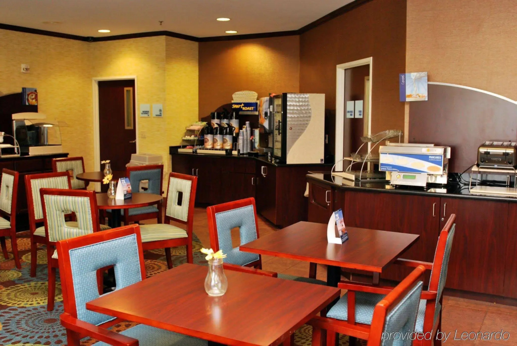 Holiday Inn Express Lapeer by IHG